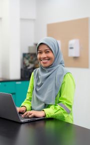 desktop-employee-image